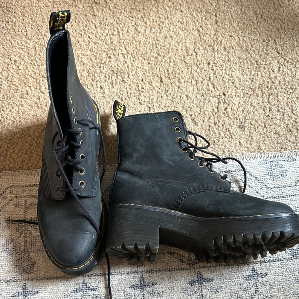Dr. Martens Women Shriver HI Black Leather Boots